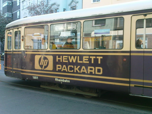hp hp werbung d�sseldorf stra�enbahn 
