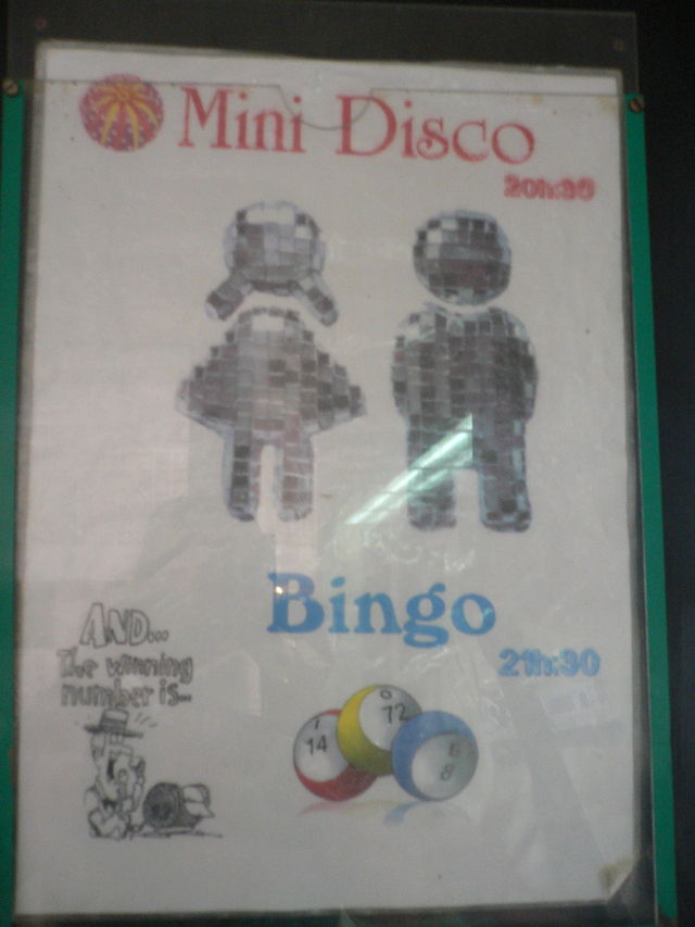 club las piranhas III bingo minidisco hotel aushang discokugel farbrausch tunesien dicso 