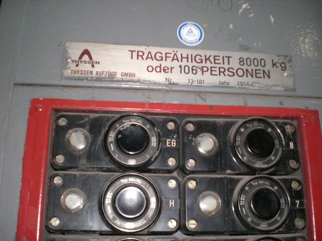 starkes st�ck lastenaufzug oper b�hne opernhaus k�lner_oper betriebsausflug_k�lnmusik 