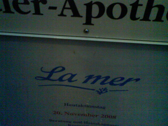 Lamer mit fettiger Haut, aufgepasst! haut november meer schild lamer apotheke franzoesisch aktion mer 