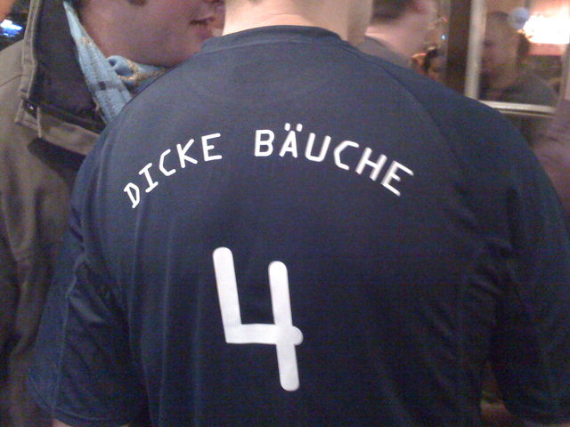 _Der_ Club! shirt bauch dick wanne 