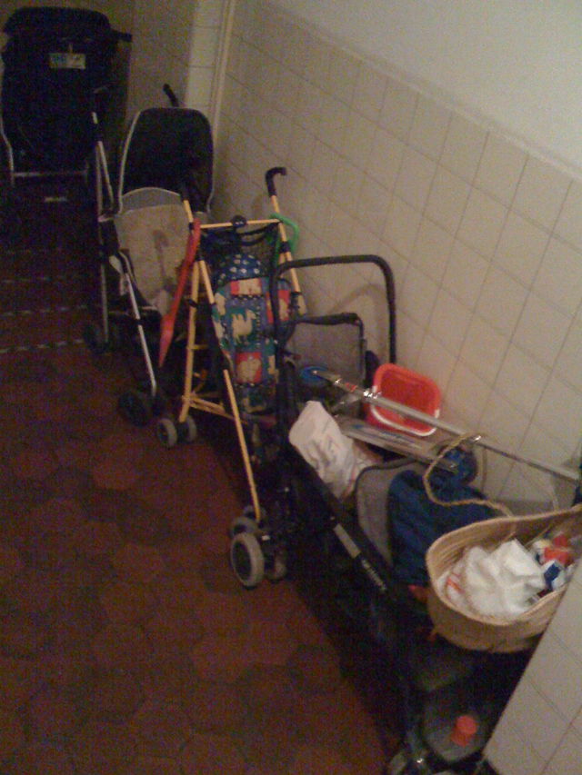 nachwuchs armada nachwuchs treppenhaus kinderwagen 