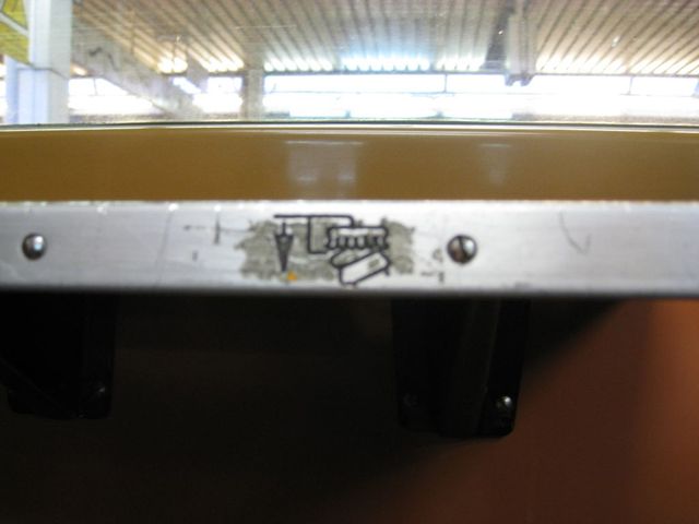 praktisch! praktisch reise bahn bier saufen zug polen tisch flaschen�ffner 