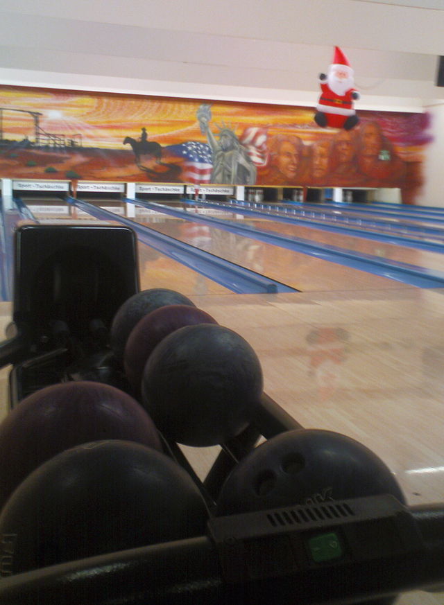 familientreffen in weihnachtlichem ambiente hattingen amerika bowling usa weihnachtsmann 