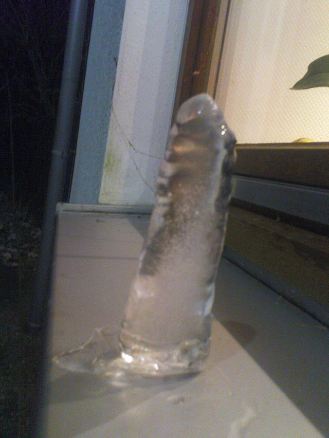 zapfen-zipfel eiszapfen zapfen eis phallus pimmel schwanz bochum 