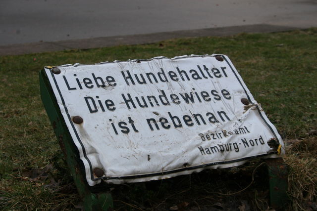 brigens hundehalter hundewiese hunde schild dulsberg 