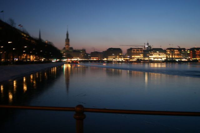 postkarte binnenalster panorama abend rathaus hamburg 