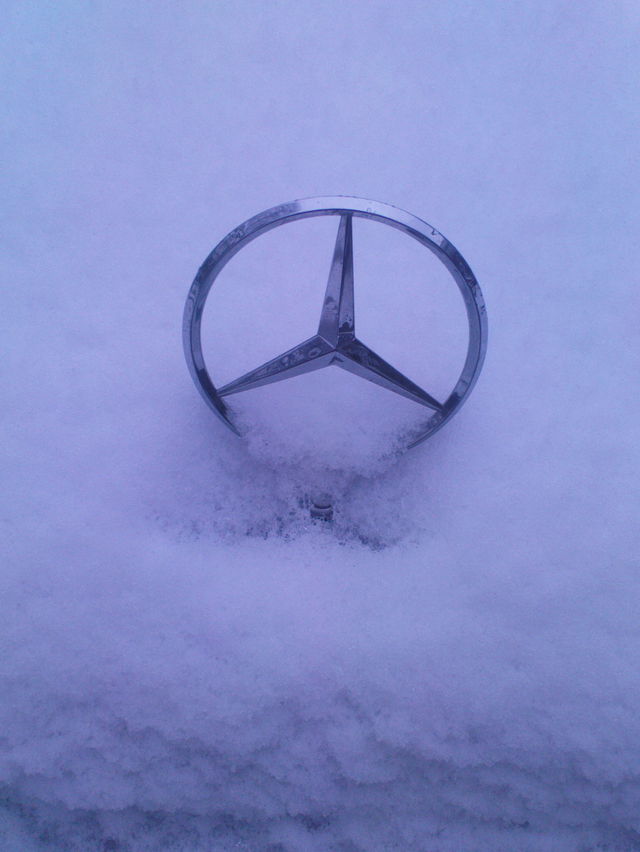 winter in harvestehude mercedesstern mercedes schnee harvestehude 