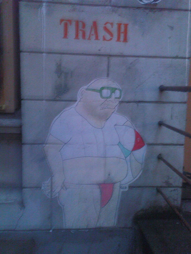 tanga tanga streetart trash 