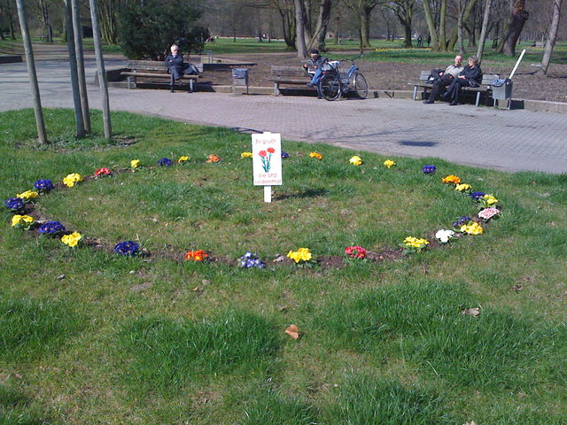 hier ruht die spd lindenthal spd park penner lindenthal b�nke 