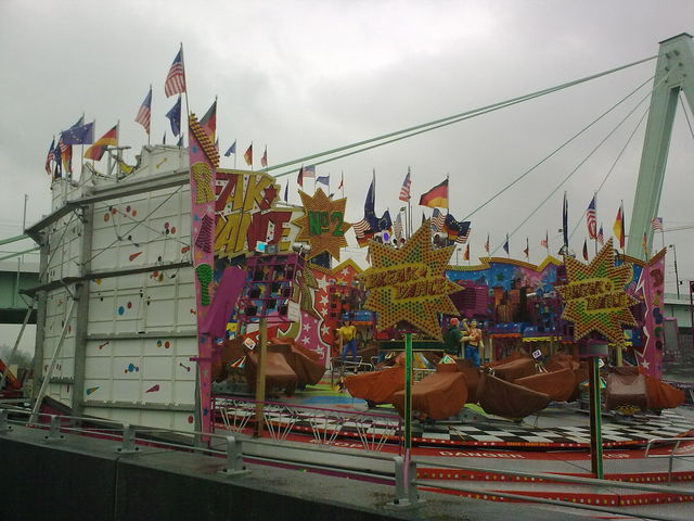 number two! no2 zweiter deutz k�ln kirmes breakdance 