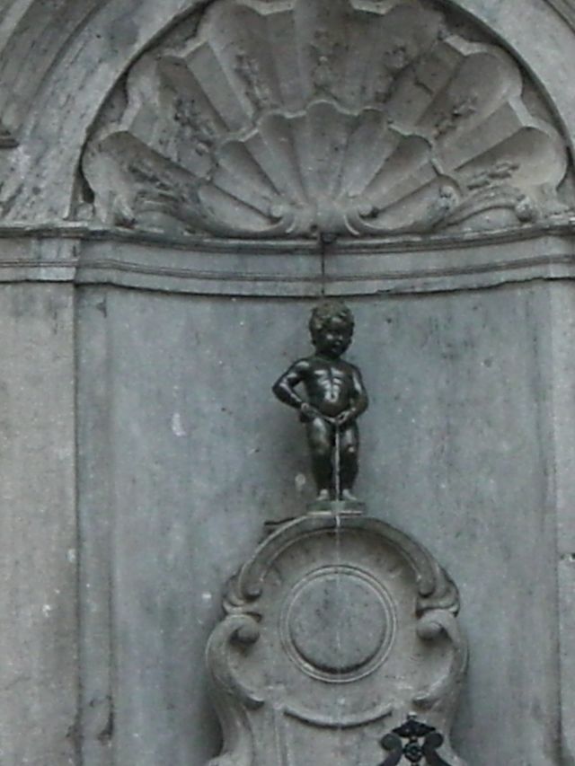 original br�ssel manneken-pis 