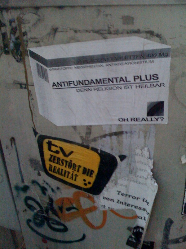 Anti antifundamental sticker streetart tv realitt plus 