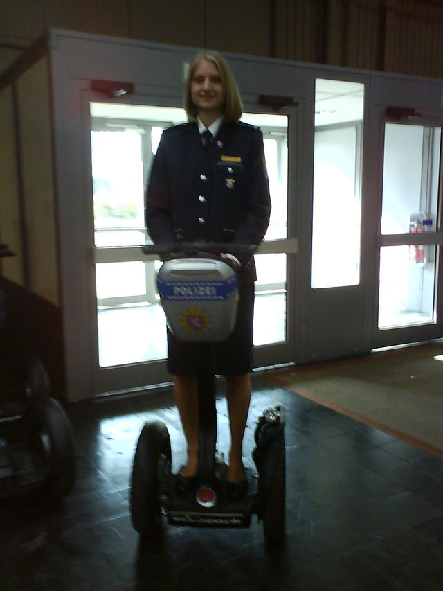 messepolizei cebit polizei hannover messe segway 