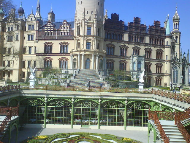 schweriner schloss schloss schwerin bundesgartenschau 