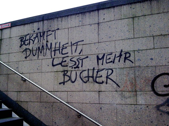 bekmft dummheit analphabet bonn graffiti spruch 