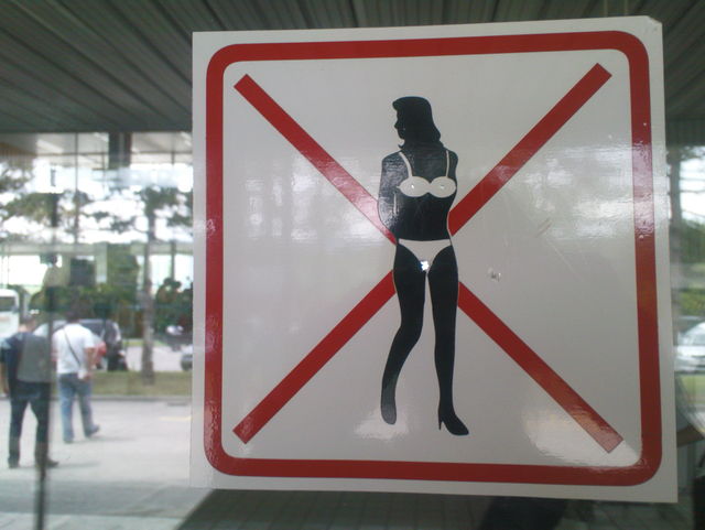 kleiderordnung rijeka verbot bikini kroatien 