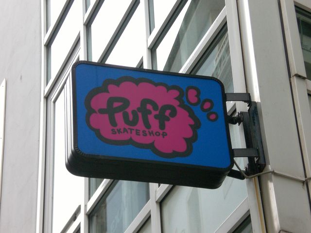 Puff skateshop schild puff kroatien rijeka 