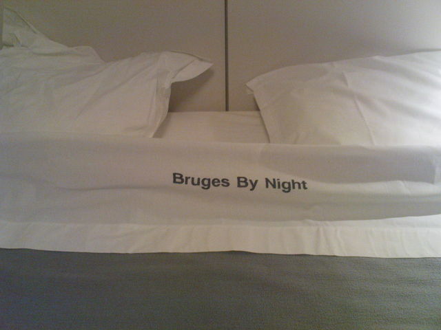 Bruges By Night, hold me tight 