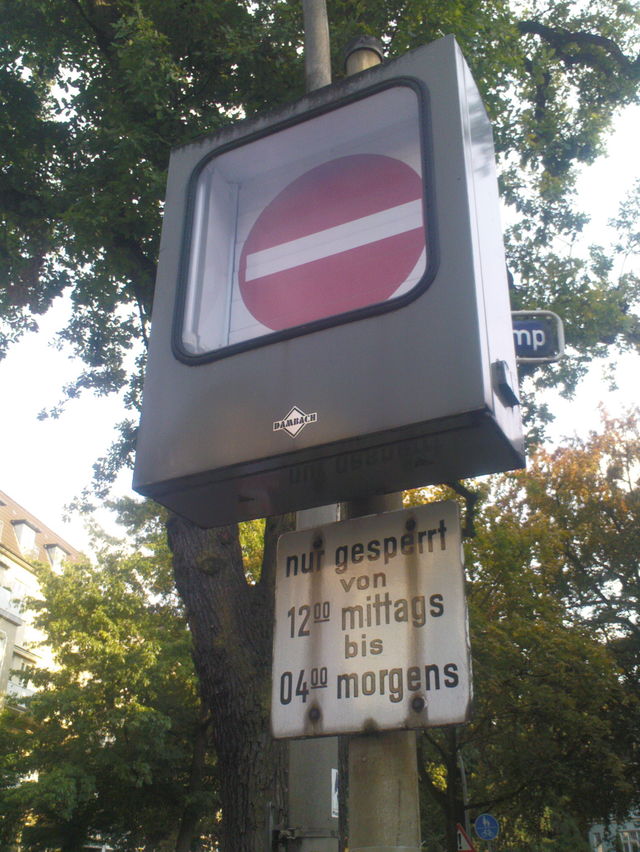 einmalige verkehrsf�hrung sperrung verkehr stra�e hamburg 