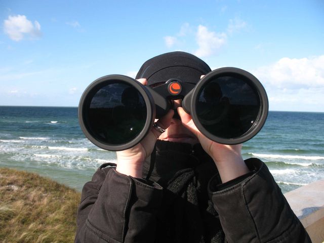 guckguck strand fernglas prerow 