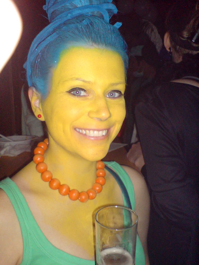  karneval nina kost�m karneval_2010 marge 