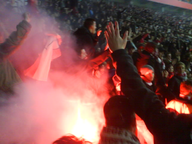 feierwerk fc fussball fuball fanblock bengalo bayer vizekusen 