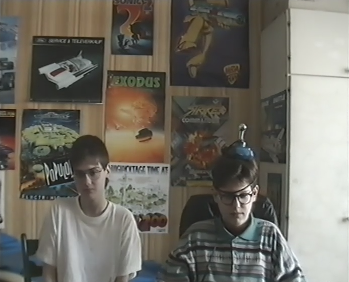 Kriechpest: Origins 90er kriechpest alt joystick poster sarlac knuddel 