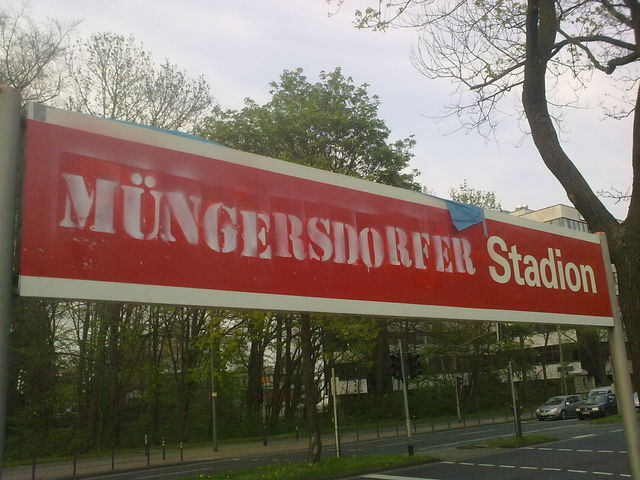 M�ngersdorfer Stadion m�ngersdorfer kvb schild stadion 