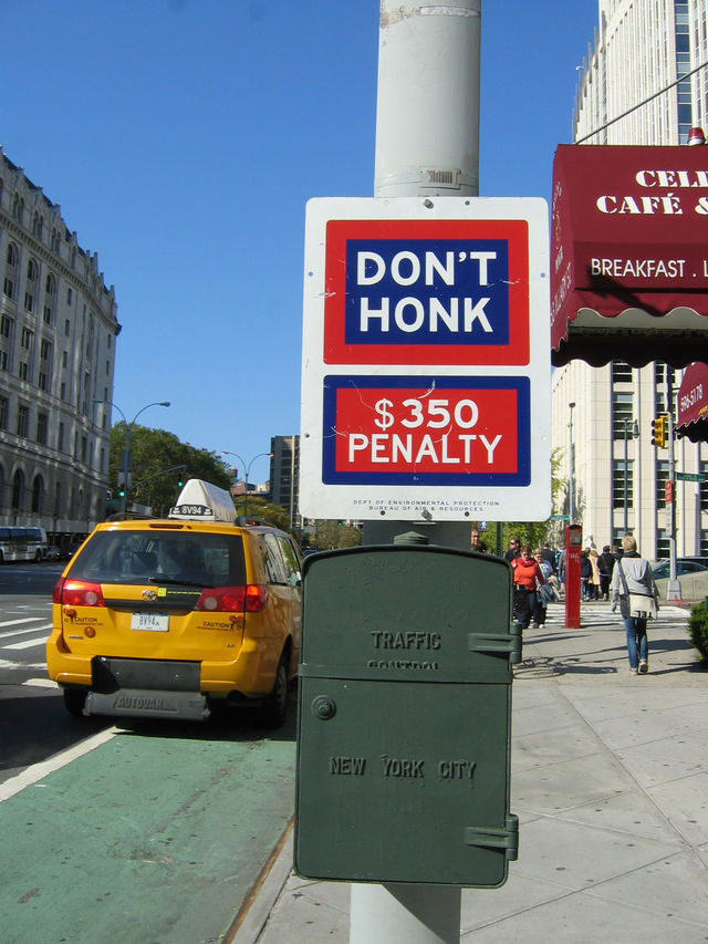 honk schild new york 